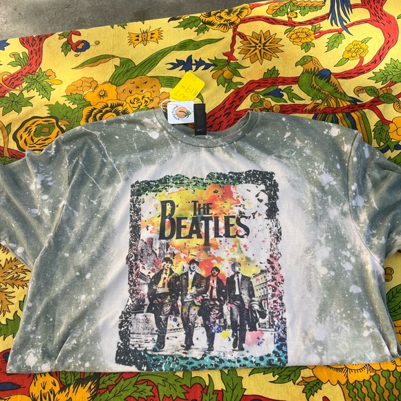 NWT never worn Beatles T - Picture 5 of 7